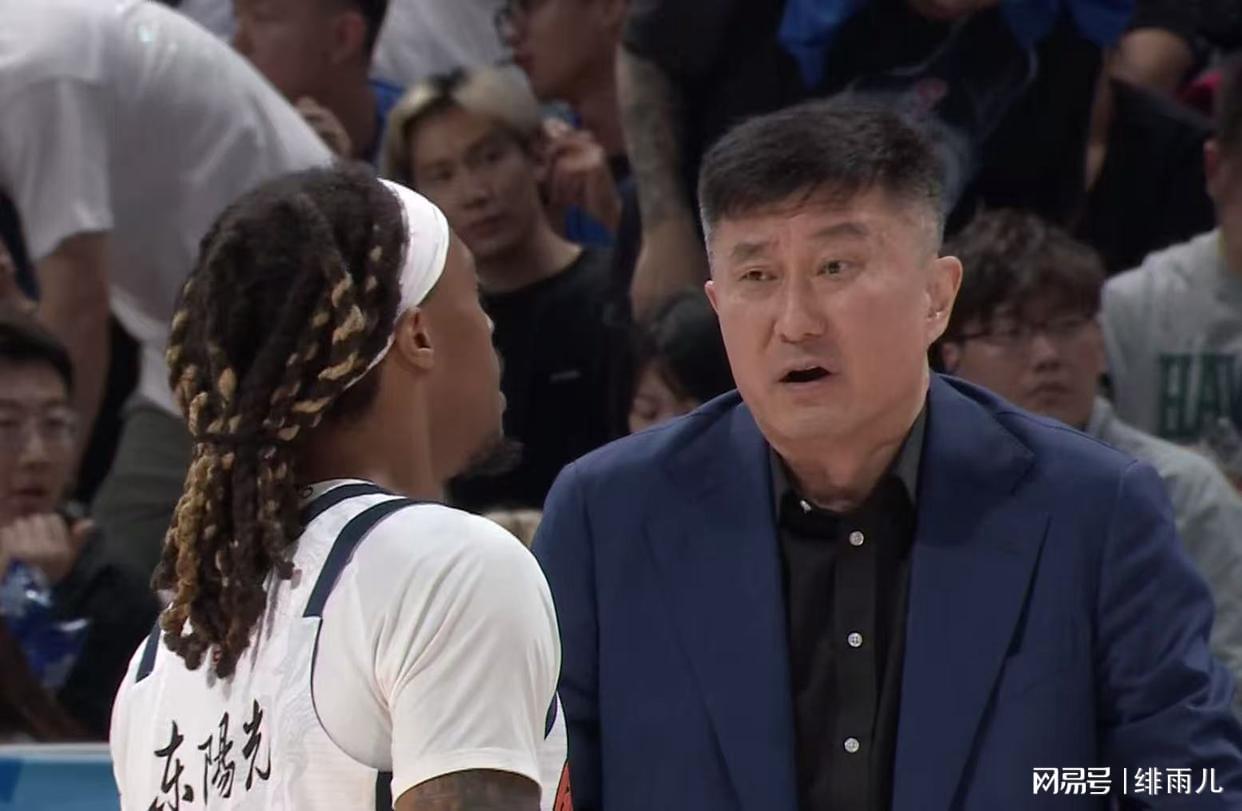 九游官方网站-G3惨败北京后！杜锋拒绝下课，广东队阵容大换血，至少6人离队！